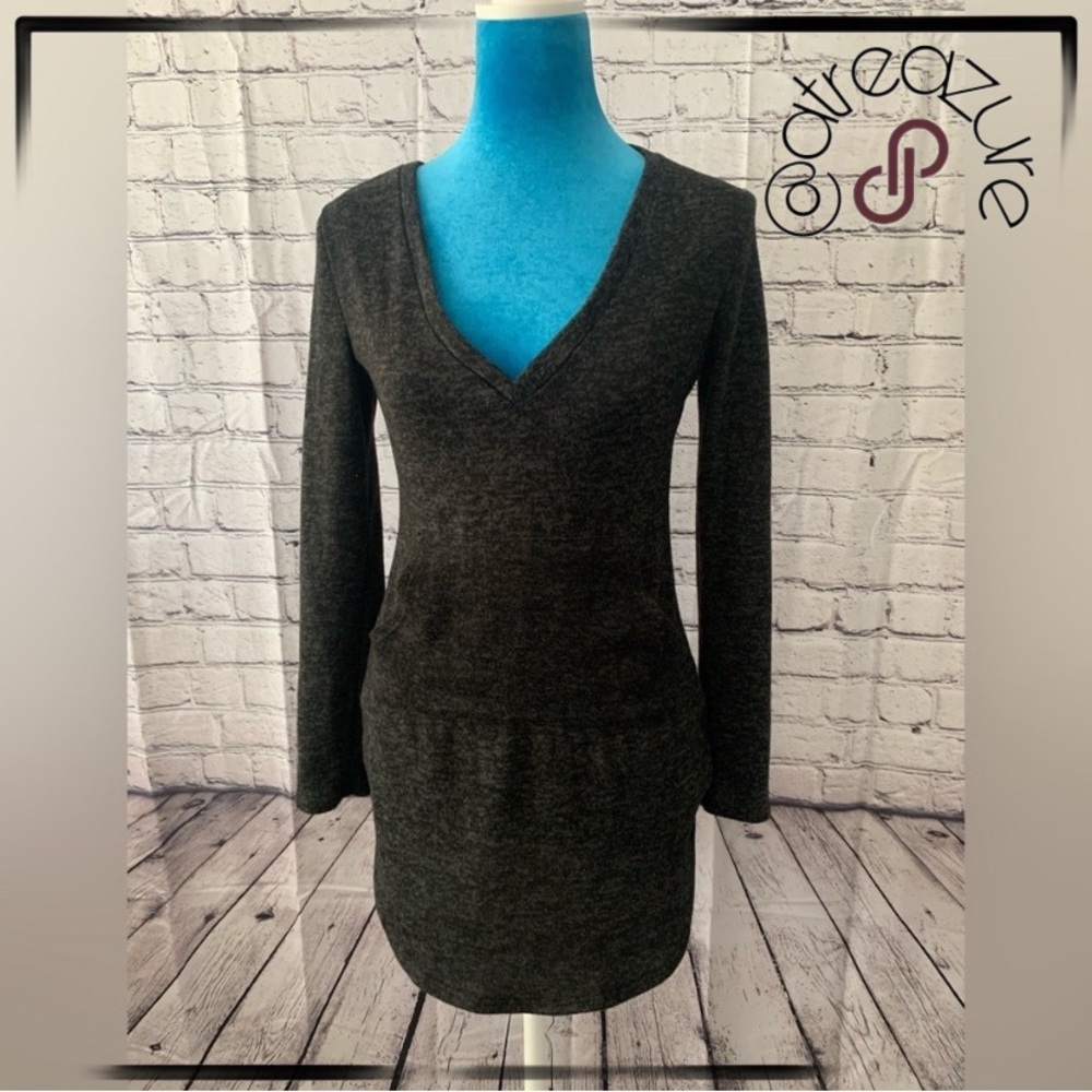 🈹 FashionNova Sweater Dress